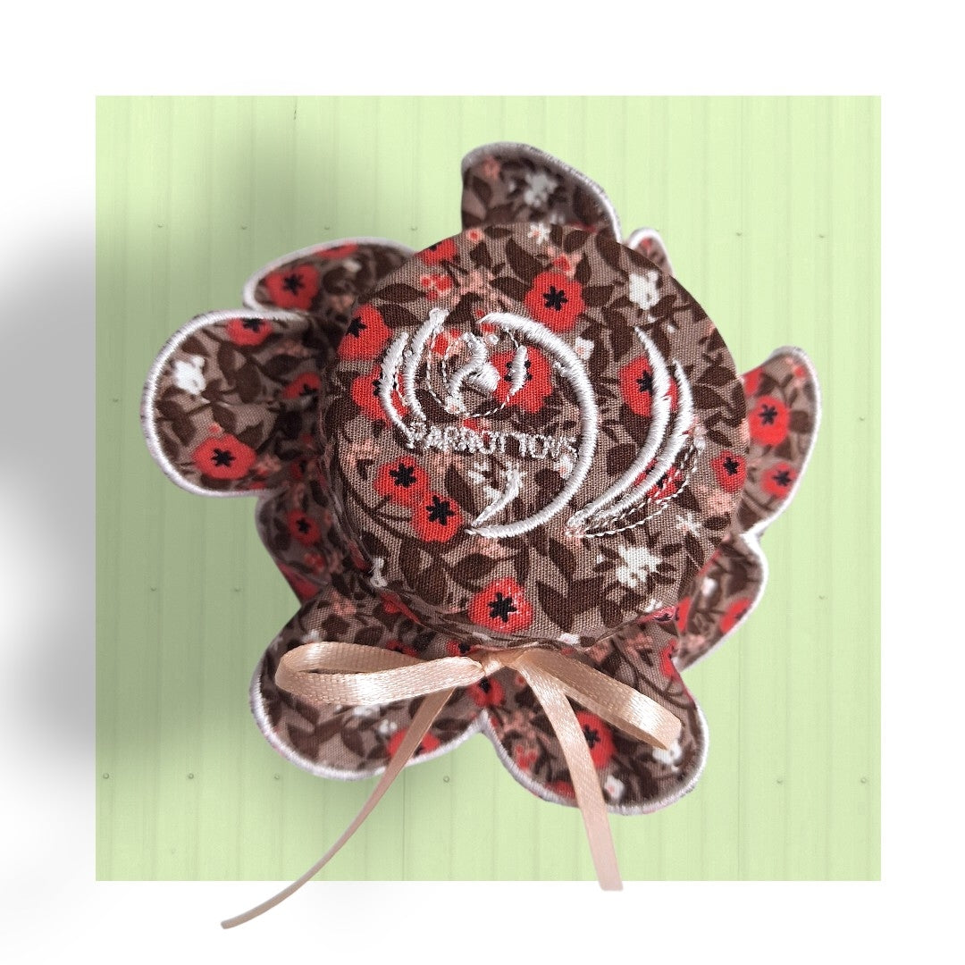 Vasetto di concentrato di petali di rose